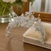 Sparkling diamond-encrusted butterfly flower headwear, fashionable and elegant wedding hair accessories, girls' hair accessories, headwear accessories details Picture